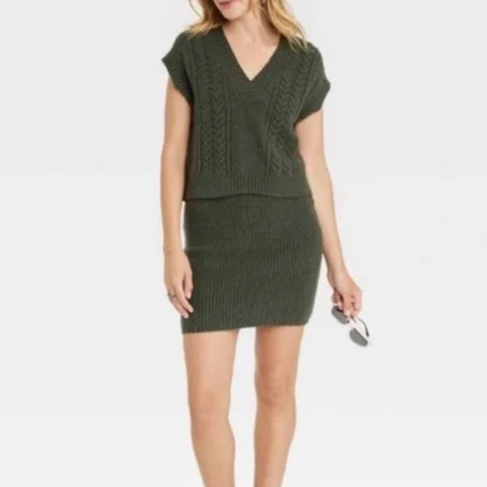 Universal Threads Sweater Set Size Medium - image 2